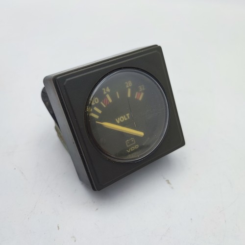 Vdo voltage instrument - voltage, gauge