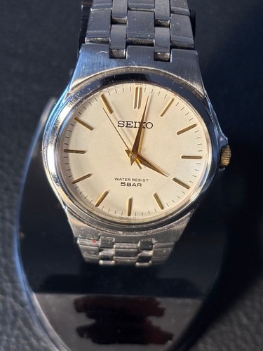 Seiko vintage quartz watch - vintage,