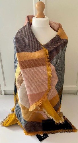 Very shawl multi - very, check