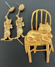 JJ Jonette Gold Tone Cat on