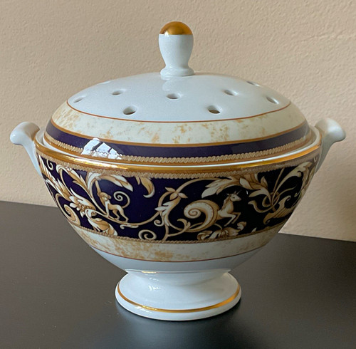 Wedgwood cornucopia potpourri