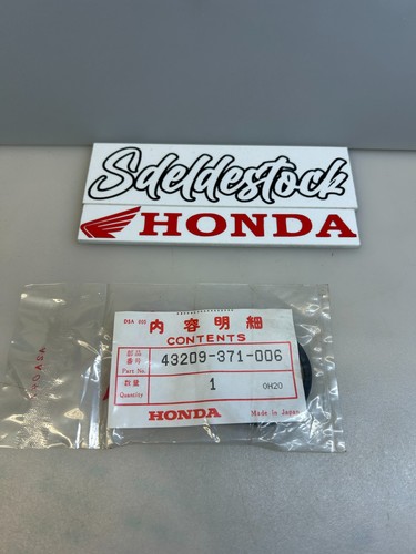 Brake piston seal - brake, honda