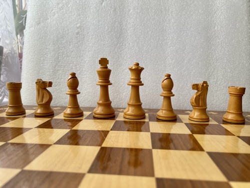 Vintage boxwood chess set - boxwood,