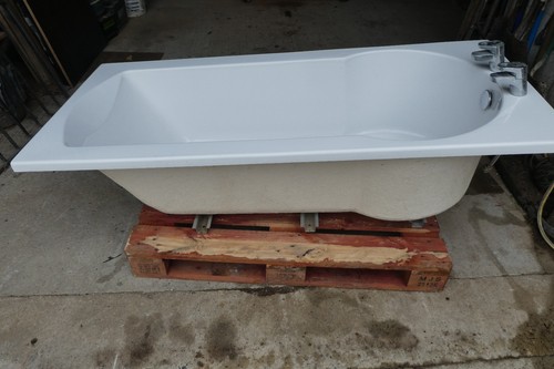 Bath with shower - , provision