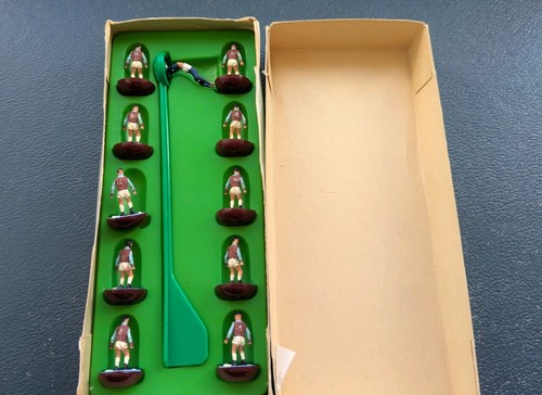 Subbuteo heavyweight ref - , 74
