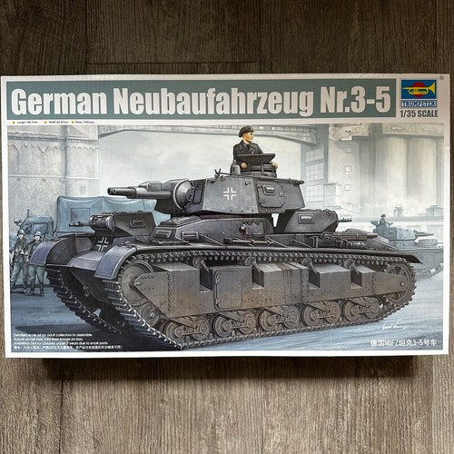 Trumpeter tank model kit - 1/35,