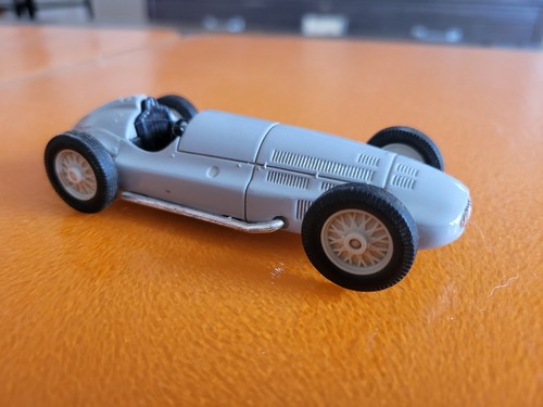 Vintage corgi mercedes benz - vintage,