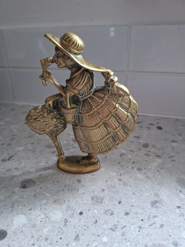 Antique brass metal hanging - brass,