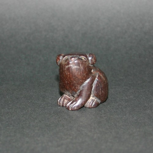 Era netsuke dog wood carving - netsuke,