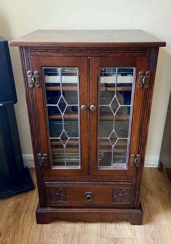 Old charm oak display - hi, fi/display