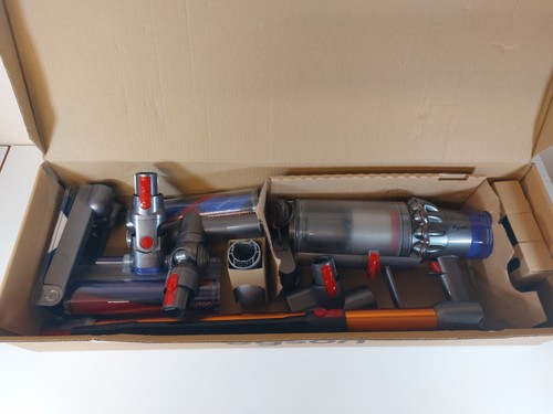 Dyson cyclone v10 cordless - dyson,