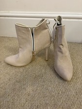 Women's Ankle Boots Size 6
