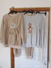 2 pairs ladies F&F 16-18 & TU