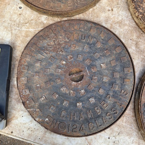 Round cast iron manhole - round,