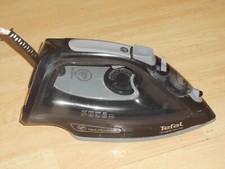 TEFAL  ULTRAGLIDE ANTI-SCALE STEAM IRON (BLACK)