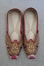 Indian Style Jutti Khussa Flat Ballet Shoes Red and Gold, Size 4