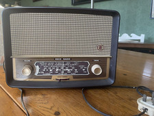 Vintage Ekco Mod U245. Bakelite long & medium wave radio.
