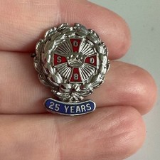 Vintage Social Order of the Beaucent SOOB 25 Years Service Pin Red Cross