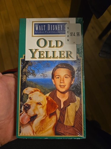 Studio collection old yeller - collection, yeller"