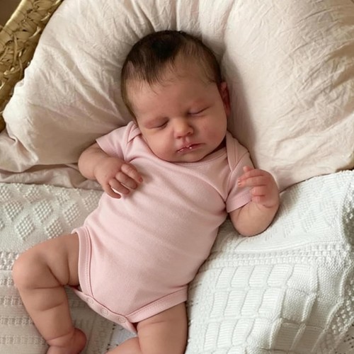 Realistic reborn baby doll - realistic,