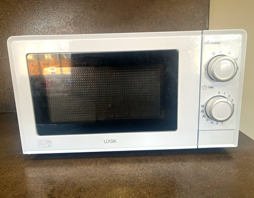 Logik 700w white - 700w, countertop
