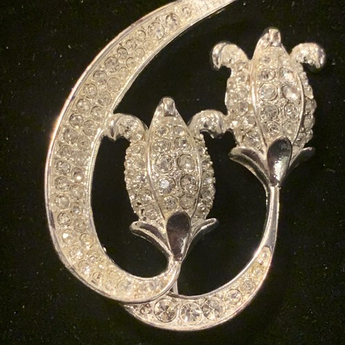 Lovely signed rhinestone - signed, m&s
