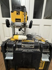 DEWALT DW625E 110V WARIABLE SPEED PLUNGE ROUTER 1/2"