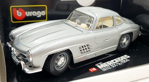 Burago scale diecast 3013 - 1/18,