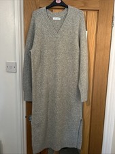 Primark Women’s Grey V Neck