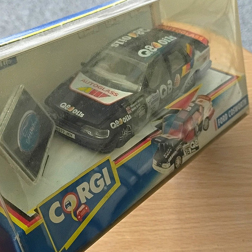 Corgi ford sierra oils - ford, q8