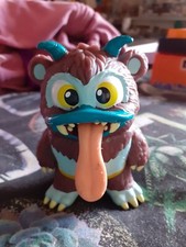 Create Creatures Surprise Flingers, Battery Operated Pet, 3 Inches High