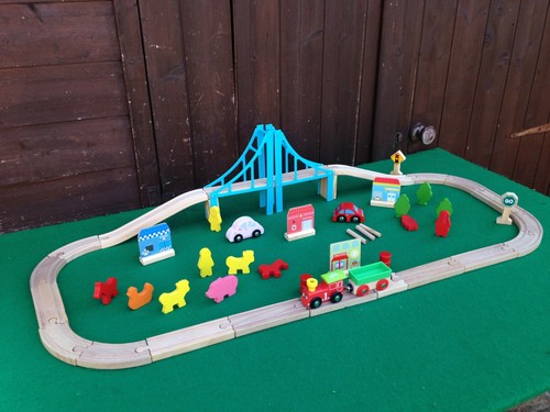 Carousel wooden railway track - railway,