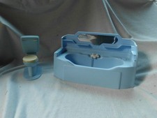 VINTAGE SINDY BLUE BATHROOM