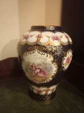 Past Times Fnest Porcelain Vintage Vase.