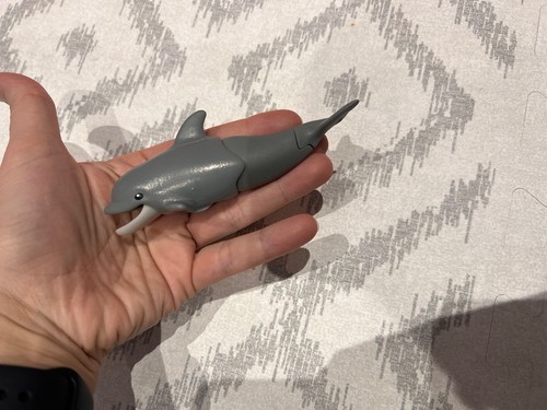 Kinder surprise maxi dolphin - kinder,