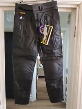 Akito Size 8 Waist 24"  Ladies