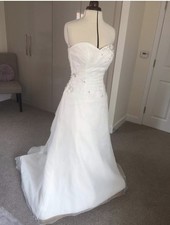 Amanda Wyatt Wedding Dress