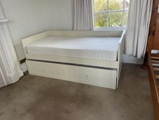 Day Bed with Trundle and 2 Mattresses