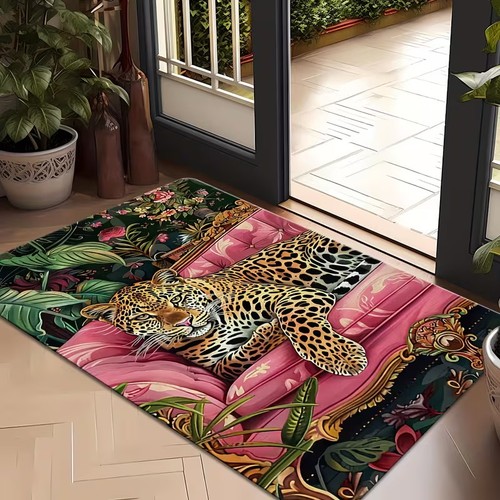Leopard the sofa carpet - on,