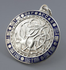 VINTAGE SILVER ENAMEL IRISH CELTIC POCKET WATCH FOB OIREACHTAS MEDAL DUBLIN 1967