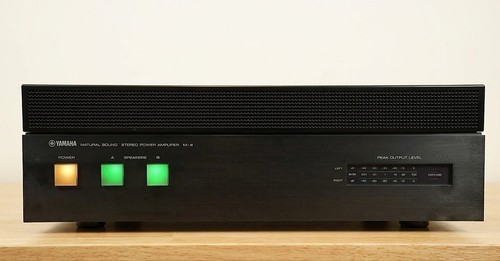Yamaha stereo power - m-4,