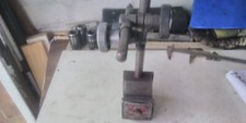 Eclipse magnetic base / clock