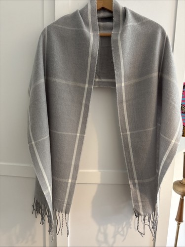 Grey white scarf wool - grey,