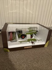 Universal Hobbies 1:32 Claas