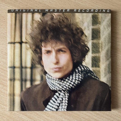 Bob dylan blonde on - on,