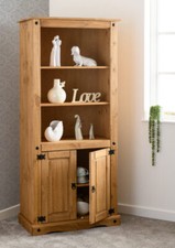 2 Door 2 Shelf Display Unit /