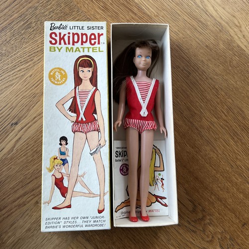 Barbie little sister skipper - sister,
