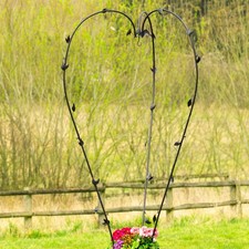 Roamwild PestOff Heart Station Feeder USED