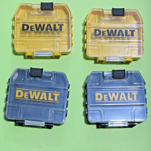Dewalt small flip lid - small,