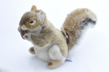 Hansa Red Squirrel & Nut 3745